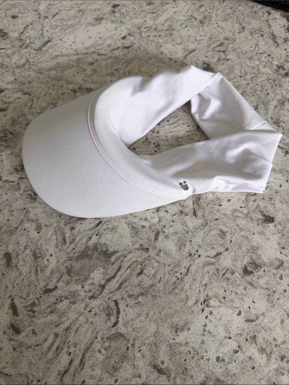 Scunci White Women's Sporty Sun Visor